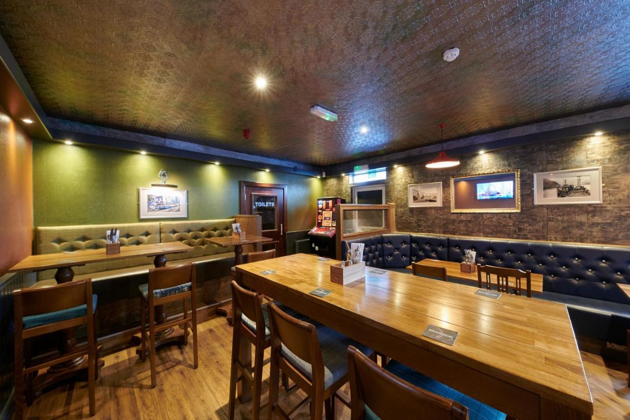 Tailrace Inn 金洛赫利文 外观 照片